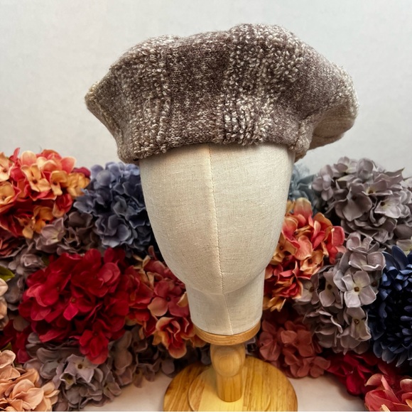 Fuzzy Knit Brown Gradient Fleece Beret Hat - Picture 5 of 15